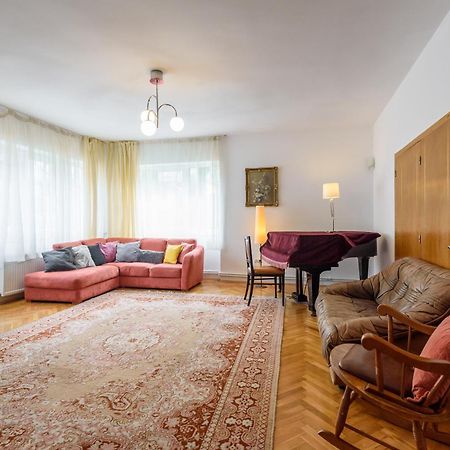 Апартаменты Casa Cu Cires Брашов Экстерьер фото